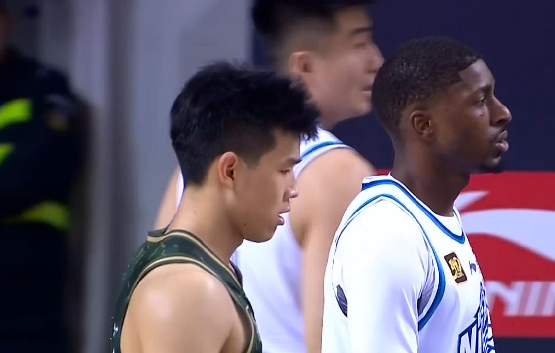 开云手机客户端-Doinb迎来三赛季出色发挥，巴塞罗那观众热烈欢呼！的简单介绍-开云手机客户端