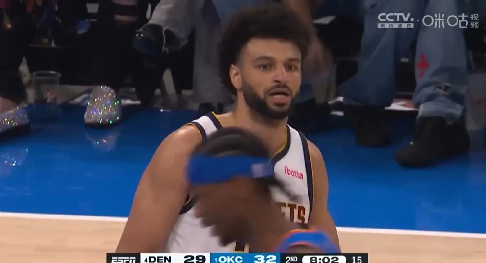 开云体育-穆雷重返赛场，战术调整首场状态出色，篮网观众沸腾！-开云体育